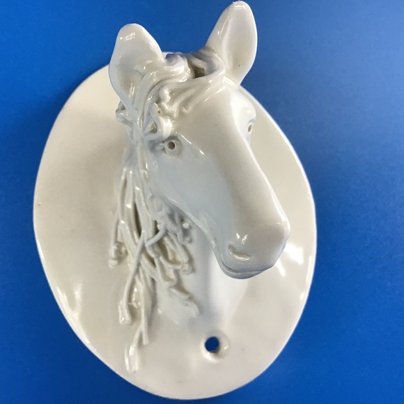 Vintage Horse Ceramic Wall Mount Hook Decor Handcrafted Signed 1992 - Picture 1 of 12